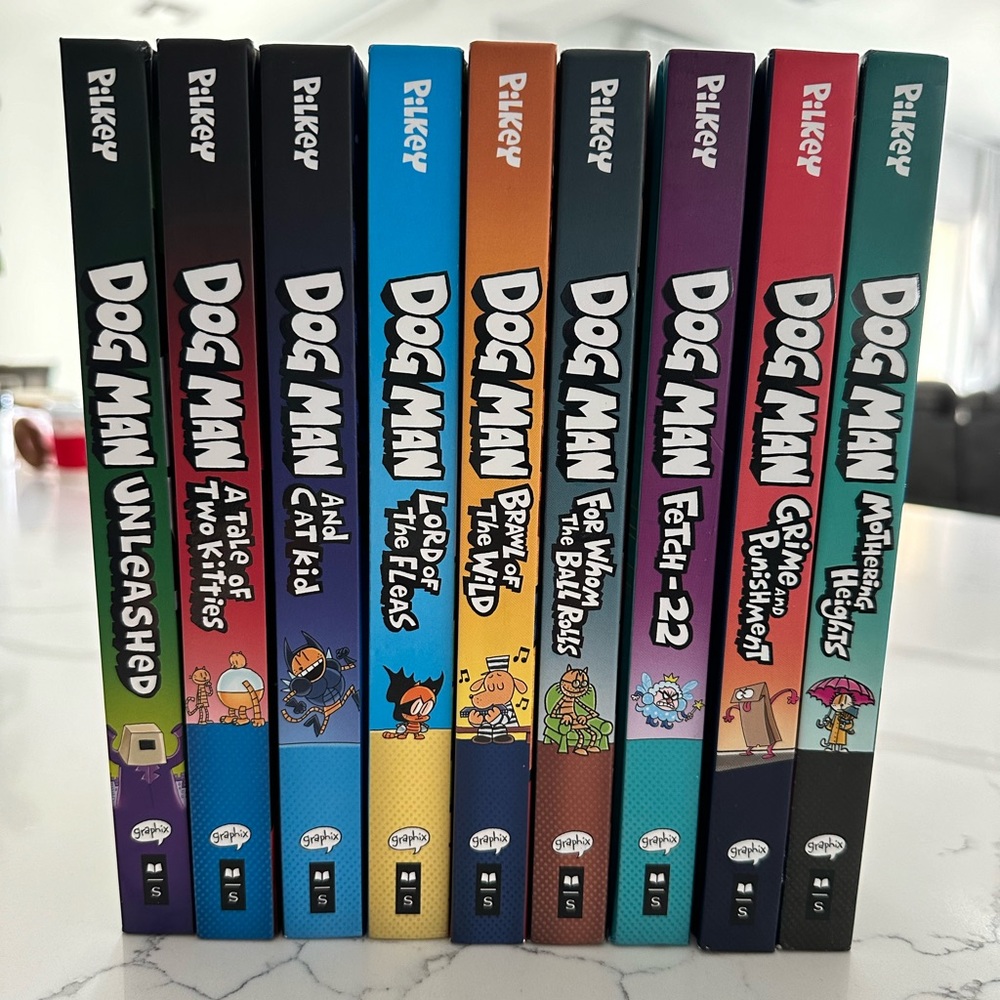 Set of 9 Dogman Books (2-10)